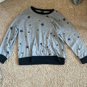 Grey w/ black stars, Excellent condition, Size Medium, Splendid Brand,